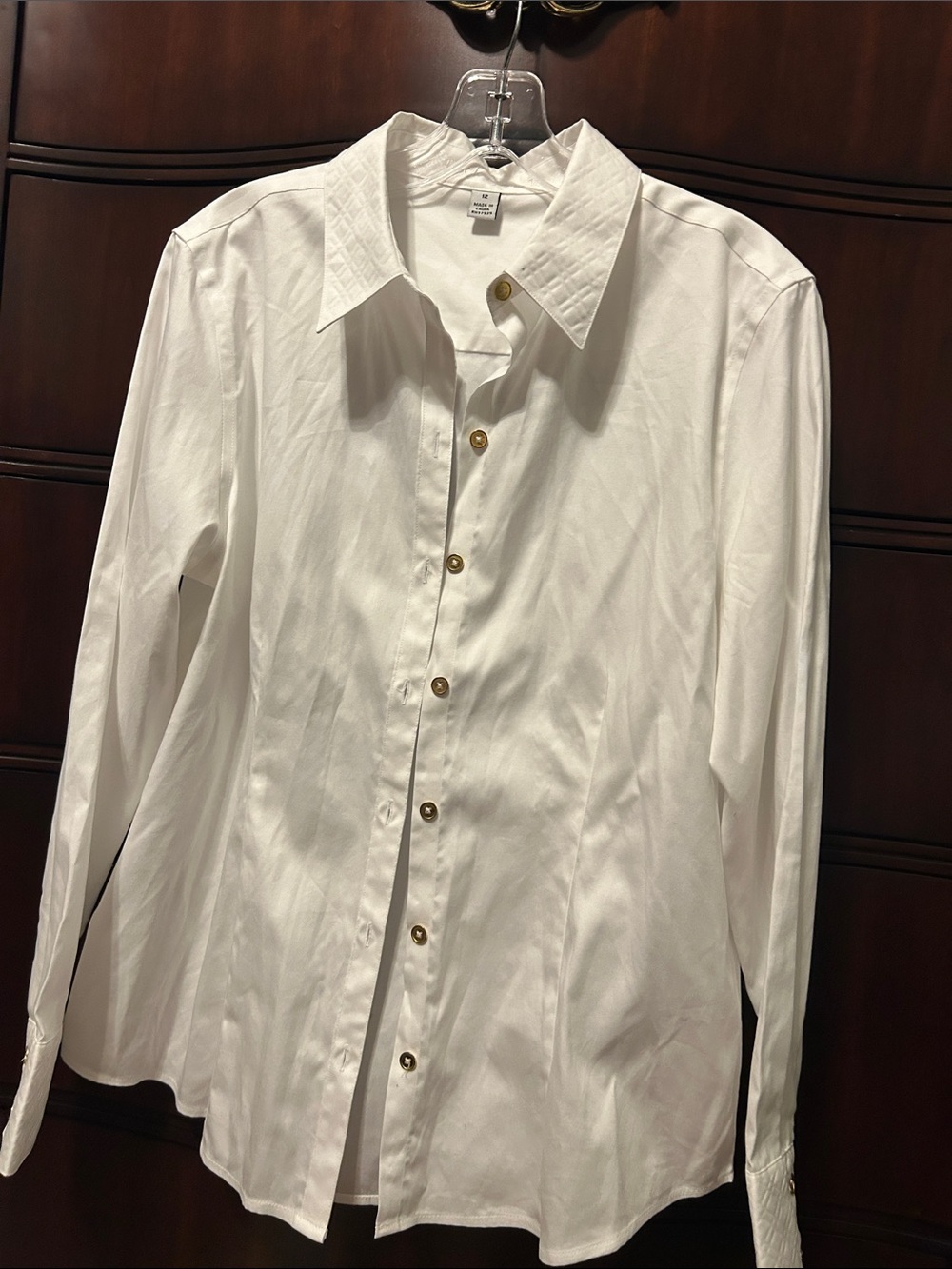 Peck & Peck White Button-Front Dress Shirt with Gold Buttons